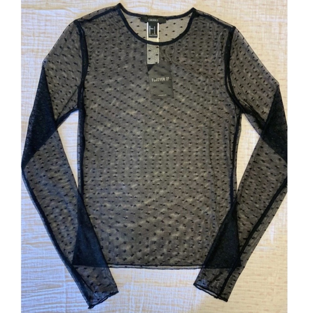 Forever 21 Women’s Small Long Sleeve Knit Lace Top - Black